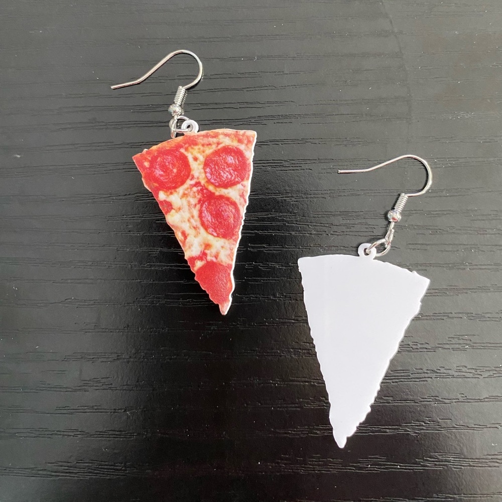 Brand New Giant Pepperoni Pizza Earrings – Perfect for Your Next Pizza Party 🍕 - Picture 5 of 6